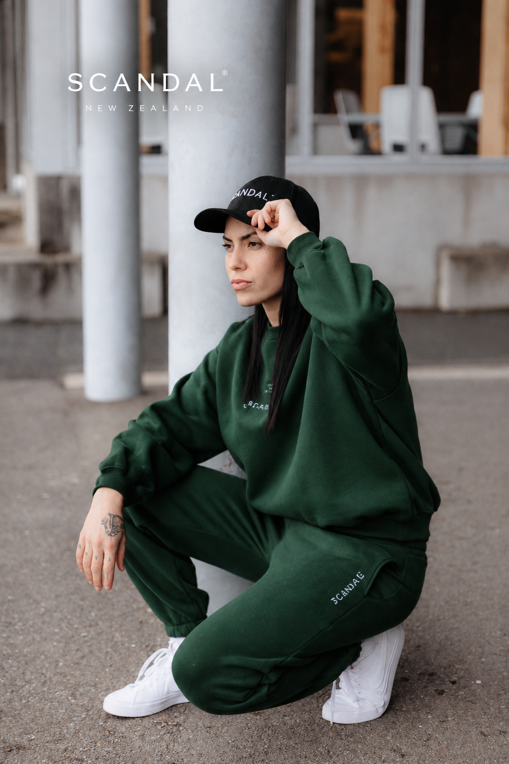 Scandal Oversized Crew Neck - Forest lifestyle